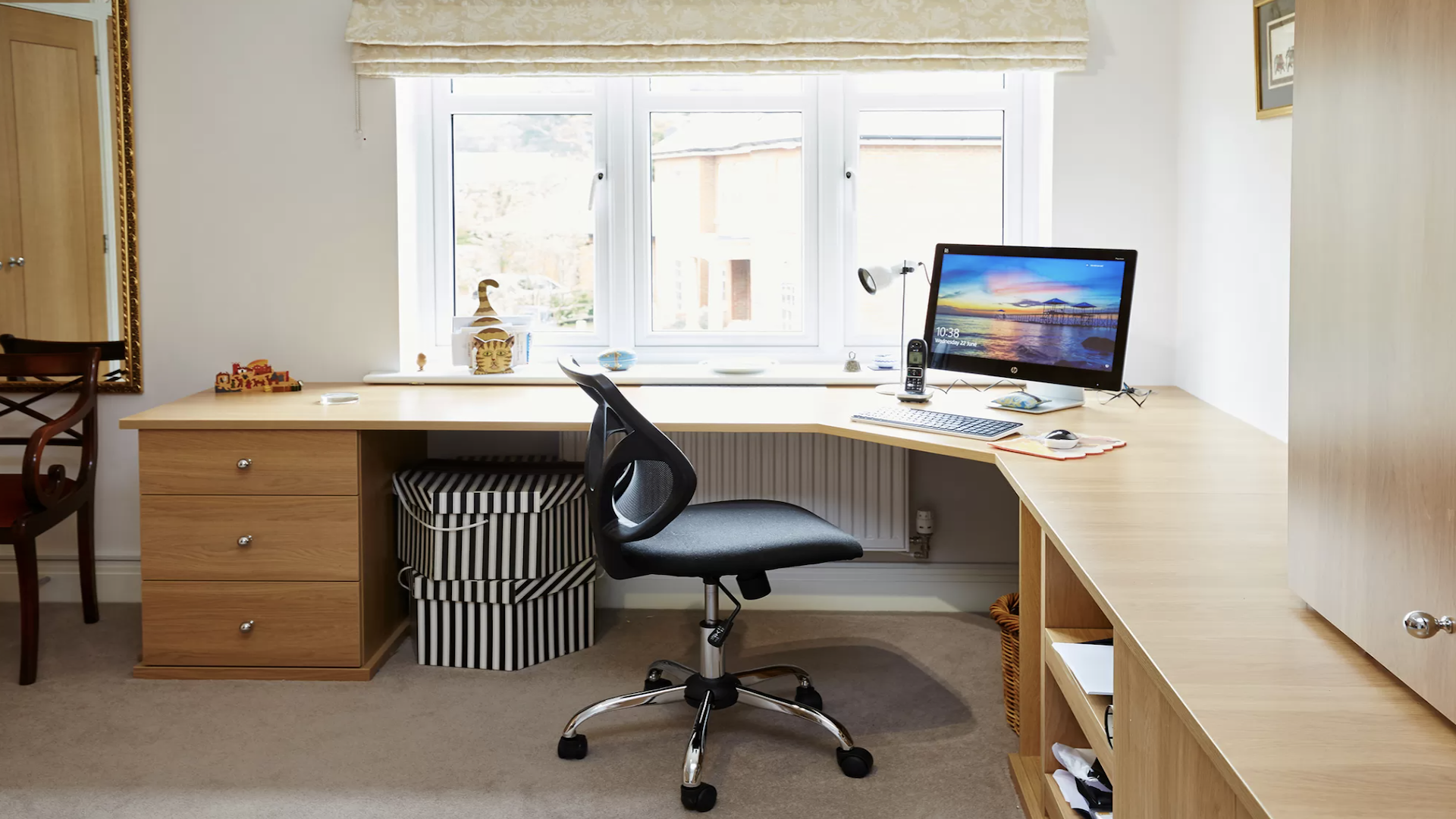 Designing Your Home Office Setup for Maximum Productivity: Tips and Tricks